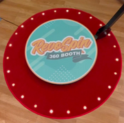47” ROUND RED LED CARPET 360 PHOTO BOOTH